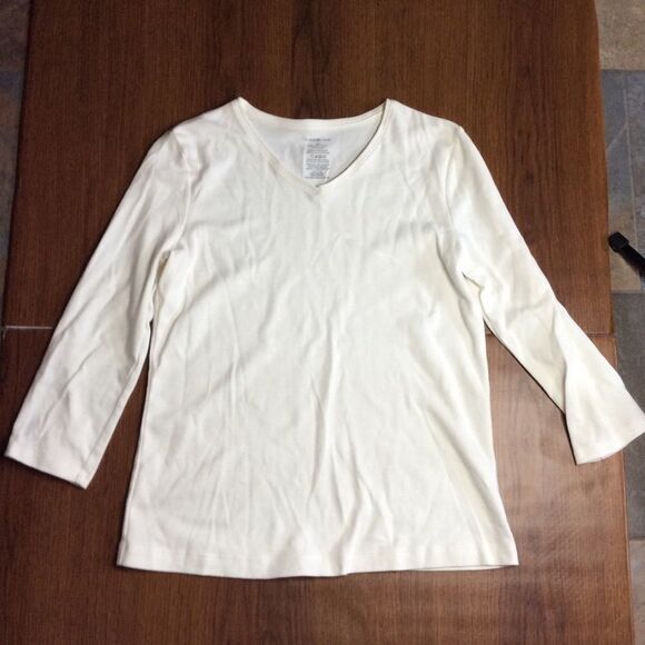 White Top - Picture 4 of 15